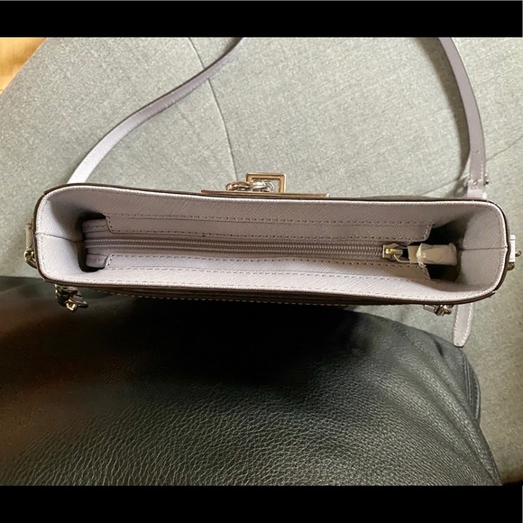 💕NEW MICHAEL KORS LEATHER X-BODY BAG - Picture 7 of 12